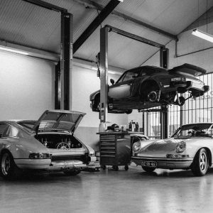 professional auto mechanic team (2)